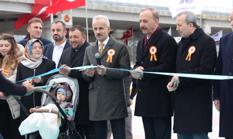 Isparta'nın ulaşım ve iletişim altyapısına 24 yılda 35 milyar liradan fazla yatırım