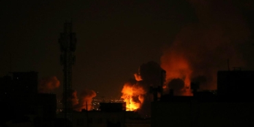 İsrail İran'a yeni bir saldırı dalgası başlattı