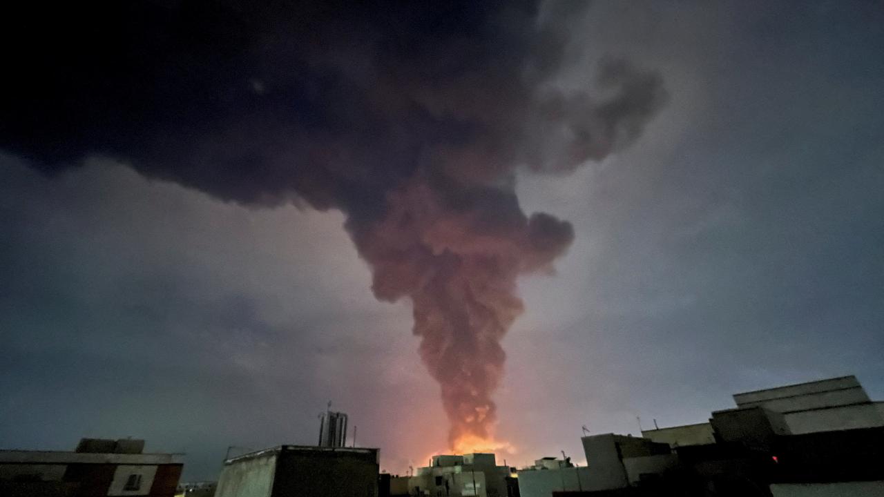 İsrail ordusu: Tahran'a dün gece yapılan hava saldırılarında balistik füze üretim tesislerini vurduk