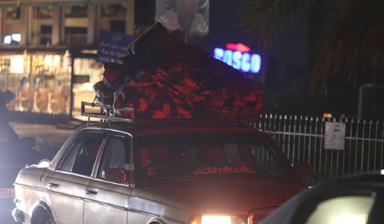 İsrail'in tahliye ve saldırı tehdidinin ardından Lübnan'ın Sur kentinden kuzeye doğru göç dalgası yaşanıyor