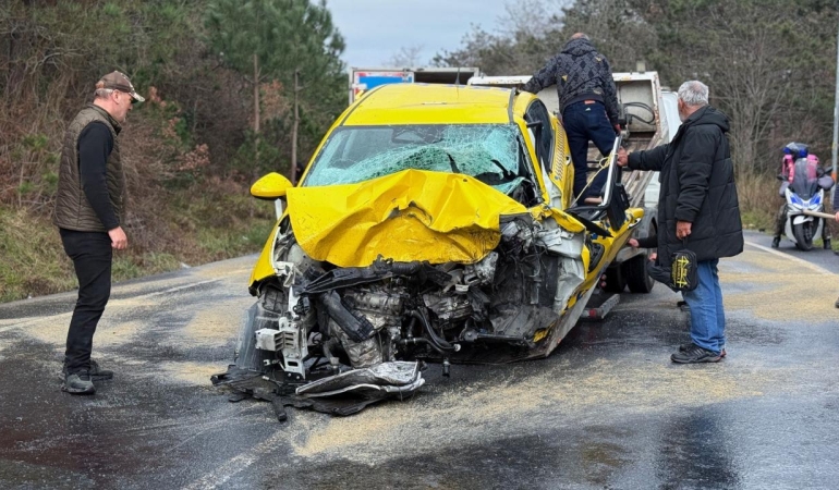 İstanbul'da 4 araç kazaya karıştı: 1 ölü