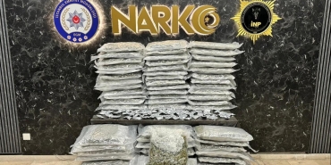 İstanbul'da zehir tacirlerine operasyon: 5 gözaltı