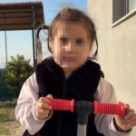 İzmir'de köpek dehşeti: 3 yaşındaki Ada yüzünden yaralandı