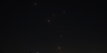 Katar İran'dan fırlatılan iki balistik füzeyle hedef alındı