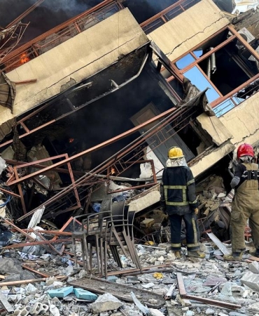 Katil İsrailin gece saatlerinden bu yana Lübnana düzenlediği saldırılarda ölenlerin sayısı 23e yükseldi