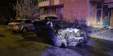 Kayseri'de 2 otomobil çarpıştı: 1'i ağır 5 yaralı