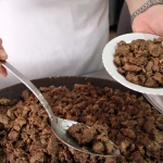 Mersin Büyükşehir Aşevinde tek tırnaklı eti tespit edildi