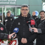 Milli atıcılar, çiçeklerle karşılandı