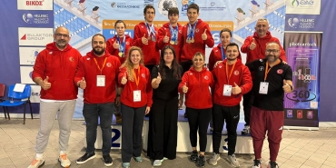 Özel milli yüzücüler, Yunanistan'dan 24 madalyayla döndü