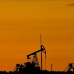 QatarEnergy kimya, petrokimya ve yan sanayi ürünlerinin üretimini de durdurduğunu açıkladı