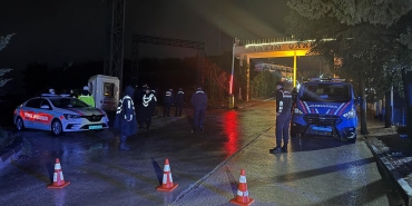 Rüşvet soruşturmasında gözaltına alınan Uşak Belediye Başkanı Yalıma ait şirketlerde arama