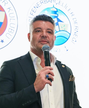 Sadettin Saran, trafik kazası geçirdi