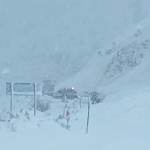 ŞırnakHakkari yolunda çığ: 40 yolcu mahsur kaldı