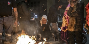 Soykırımcı İsrail, Lübnan'da aralarında çocukların da olduğu 41 kişiyi öldürdü