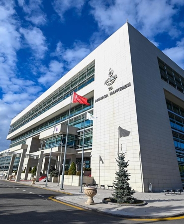 Sürekli işçi kadrosuna geçirilenlerin tayin yasağı iptal edildi