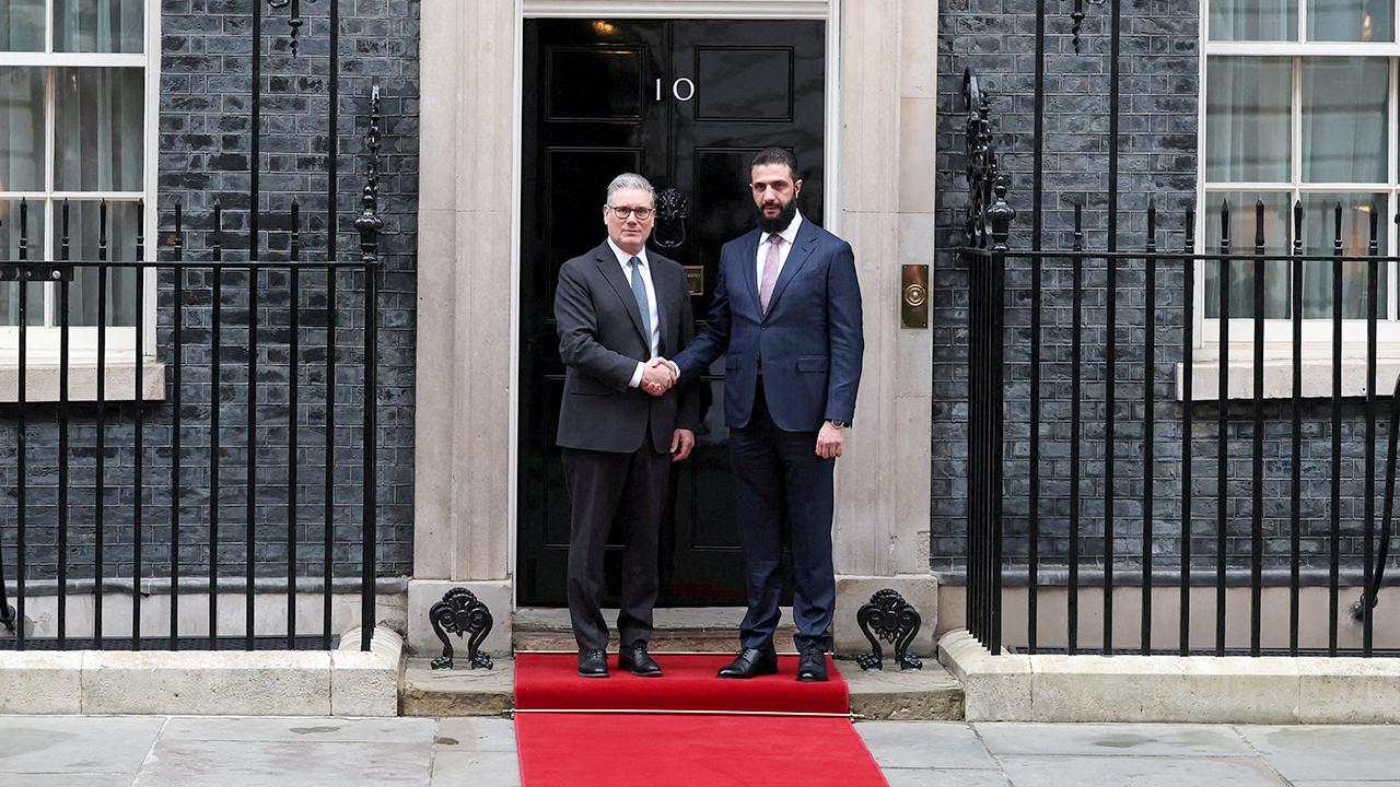 Suriye Cumhurbaşkanı Şara, İngiltere Başbakanı Starmer'la görüştü