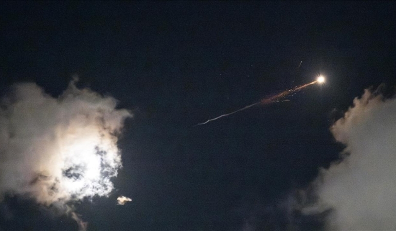 Suudi Arabistan, son 24 saatte hava sahasında 18 İHA ve 2 balistik füze düşürdüğünü açıkladı
