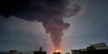 Tahran'da art arda patlamalar