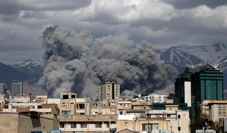 Tahran'da çok sayıda şiddetli patlamalar