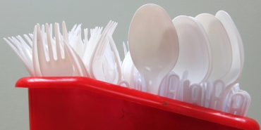 Tek kullanımlık plastiklerde kısıtlamanın 1 Eylül'de başlaması planlanıyor