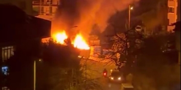 Üsküdar'da işçilerin kaldığı konteynerde yangın