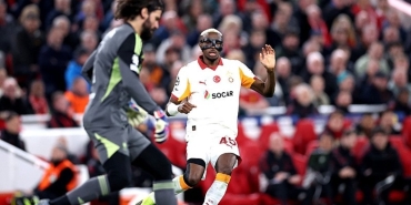 Victor Osimhen'den flaş sözler! Sahalara ne zaman döneceğini açıkladı