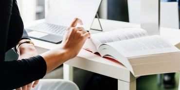 YÖK'ten araştırma görevliliği için yeni doktora sistemi