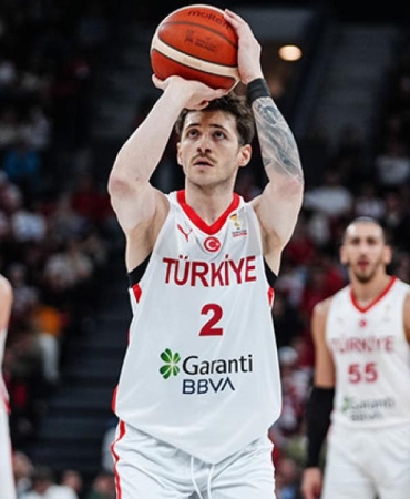 12 Dev AdamÄ±n rakibi SÄ±rbistan