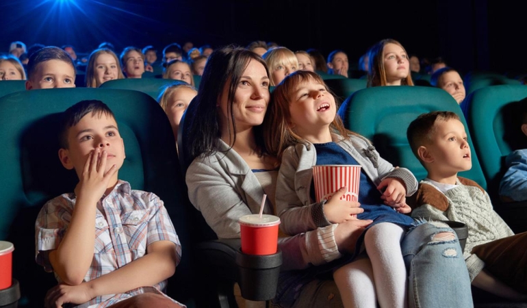 23 Nisan’a özel çocuklara sinema kampanyası