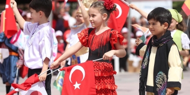 23 Nisanın tarihçesi: TBMMnin açılışından dünya çocuklarına