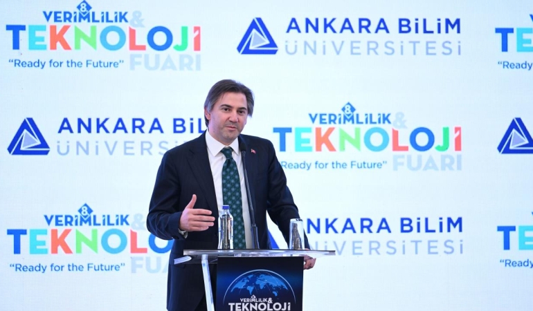 8. Verimlilik ve Teknoloji Fuarı kapsamında V.Talks paneli düzenlendi