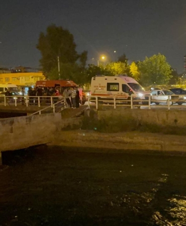 Adana'da sulama kanalına düşen genç kayboldu