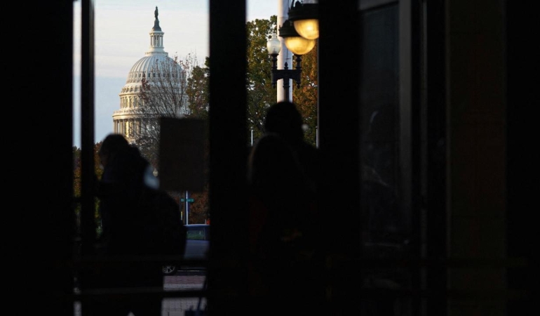 Anket: ABD'lilerin yüzde 53'ü dış politikada diğer ülkelerin çıkarının göz ardı edildiğini düşünüyor
