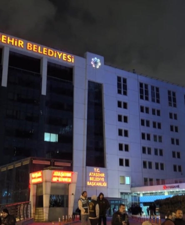 Ataşehir Belediyesi'ne yolsuzluk operasyonu: 20 şüpheli gözaltına alındı
