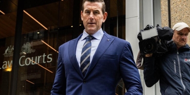 Avustralya'nın en çok madalyalı eski askeri Afganistan'da savaş suçu işlediği iddiasıyla gözaltına alındı