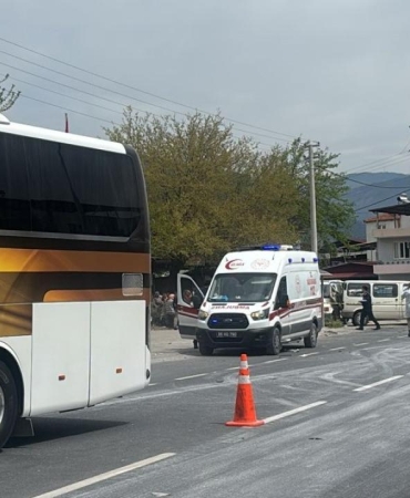 Aydın'da yolcu otobüsü ile minibüs çarpıştı: 1 ölü, 3 yaralı