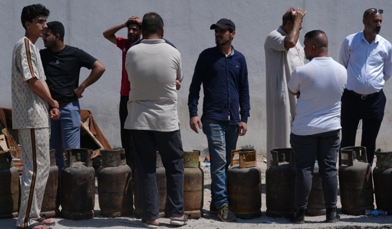 Bağdat'ta tüp gaz kuyruğu