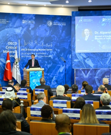 Bakan Bayraktar: Türkiye'nin kritik ham maddeler stratejisini yakında açıklayacağız