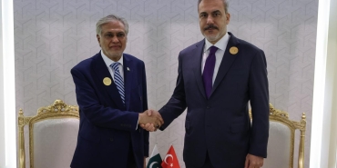 Bakan Fidan, Pakistanlı mevkidaşı Dar ile görüştü