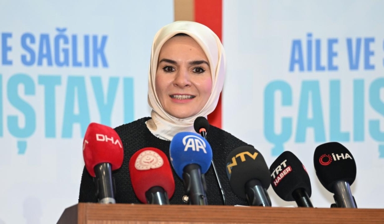 Bakan Göktaş: Çocuklara yönelik sosyal medya düzenlemesinin çerçevesini oluşturduk