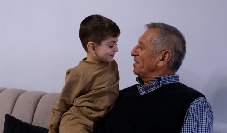 Bakan Kurum, küçük Yusuf ve dedesinin yeniden başlayan hikayesini paylaştı