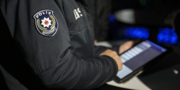 Beykoz'da usulsüz çakar kullanan sürücüye 253 bin lira ceza