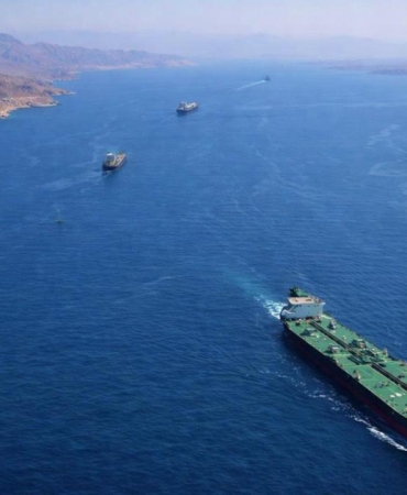 Bir dizi petrol ve LPG tankeri Hürmüz Boğazı'nı geçti, 4 LNG tankeri Boğaz yönünde