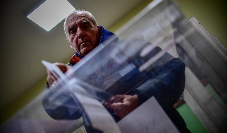 Bulgaristan'da vatandaşlar son 5 yılda 8'inci kez sandık başına gidecek