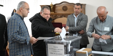 Bulgaristan'daki genel seçimde sandıklar kapandı