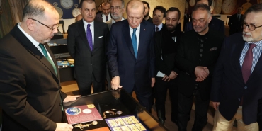 Cumhurbaşkanı Erdoğan, 'Muhteşem Cep Saatleri Koleksiyonu' sergisini ziyaret etti