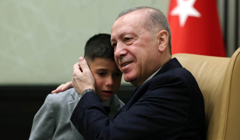 Cumhurbaşkanlığı Külliyesi'ndeki 23 Nisan kabulünde duygu dolu anlar