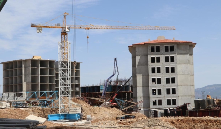 Deprem konutları üzerinden dolandırıcılığa 847 milyon liralık ceza