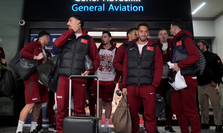 Dünya Kupası biletini alan Milliler yurda döndü