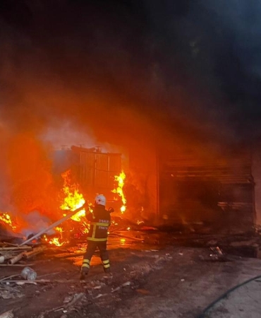 Edirne'de kereste fabrikasında yangın